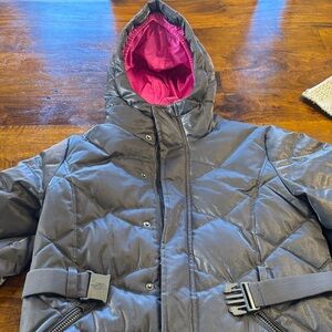 Kids. The North Face Gray Jacket with Pink Interior. Size 14-16.